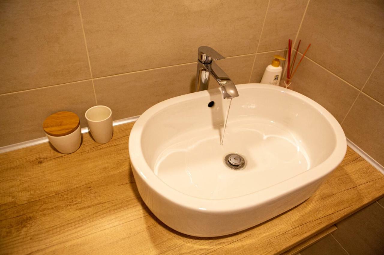 Apartments On Henuezskaya 5 Odessa Zewnętrze zdjęcie