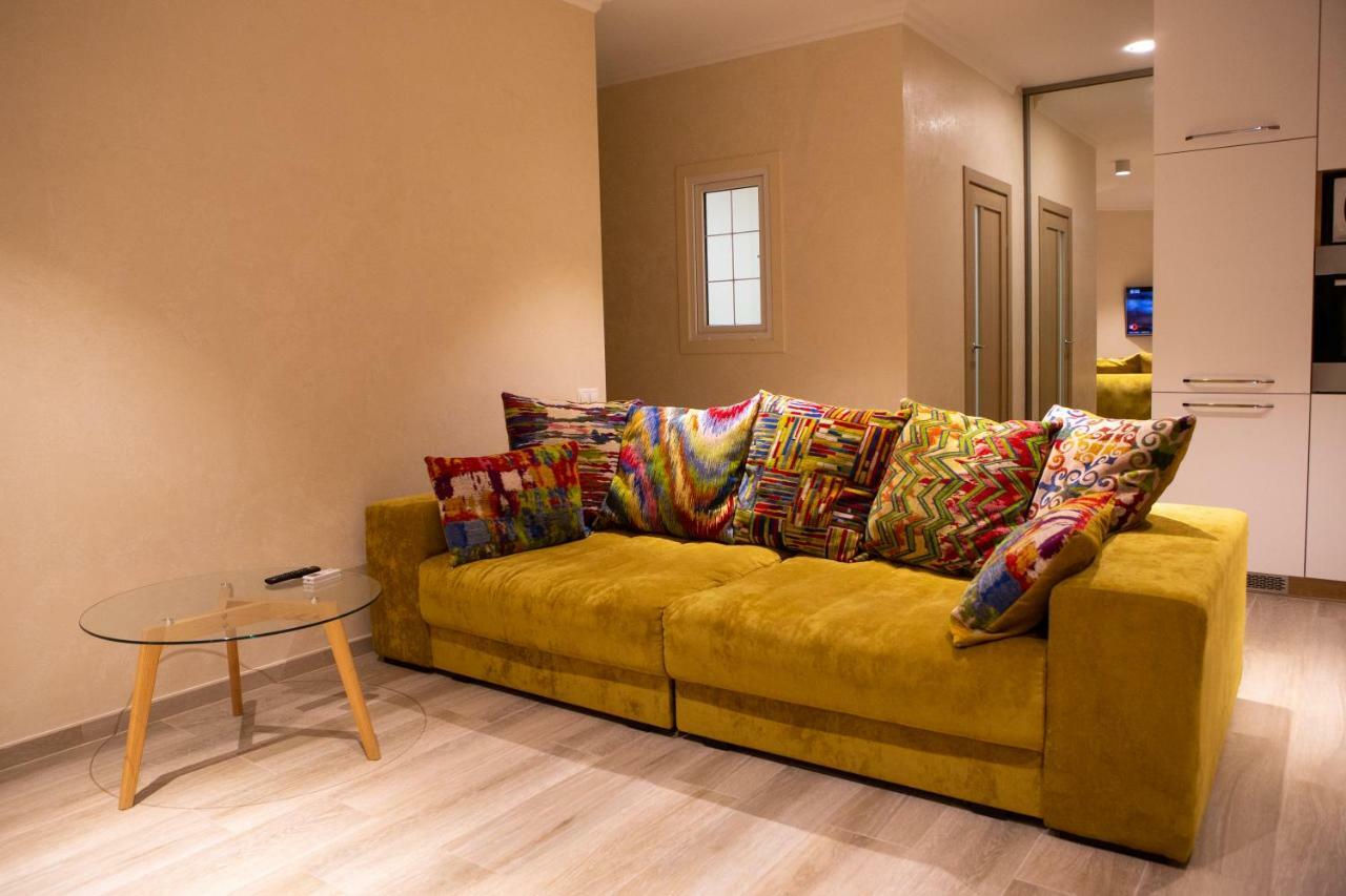 Apartments On Henuezskaya 5 Odessa Zewnętrze zdjęcie