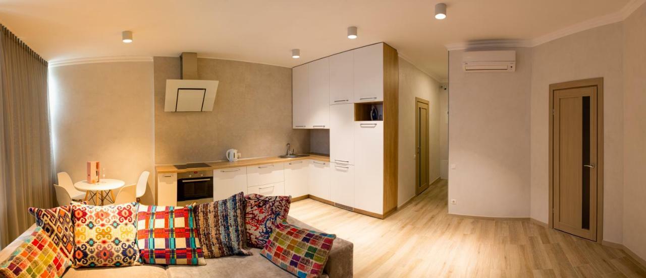 Apartments On Henuezskaya 5 Odessa Zewnętrze zdjęcie